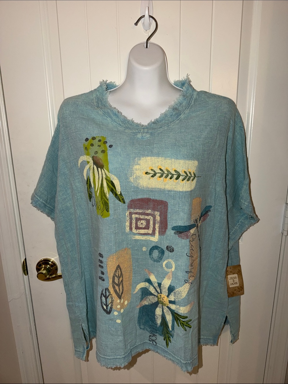 Jess & Jane Relaxed Light Teal Floral Graphic Linen Tunic by Jess & Jane